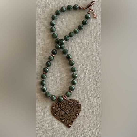 22 inch Chrome Diopside bead Necklace NWOT - Picture 2 of 14